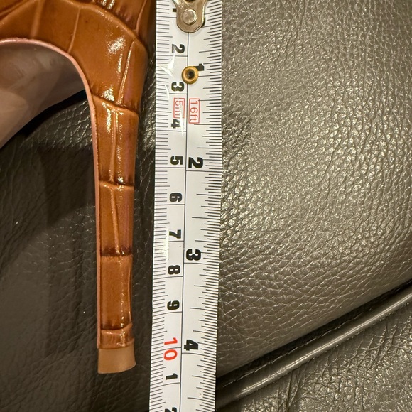 Michael Kors pumps - Picture 10 of 10